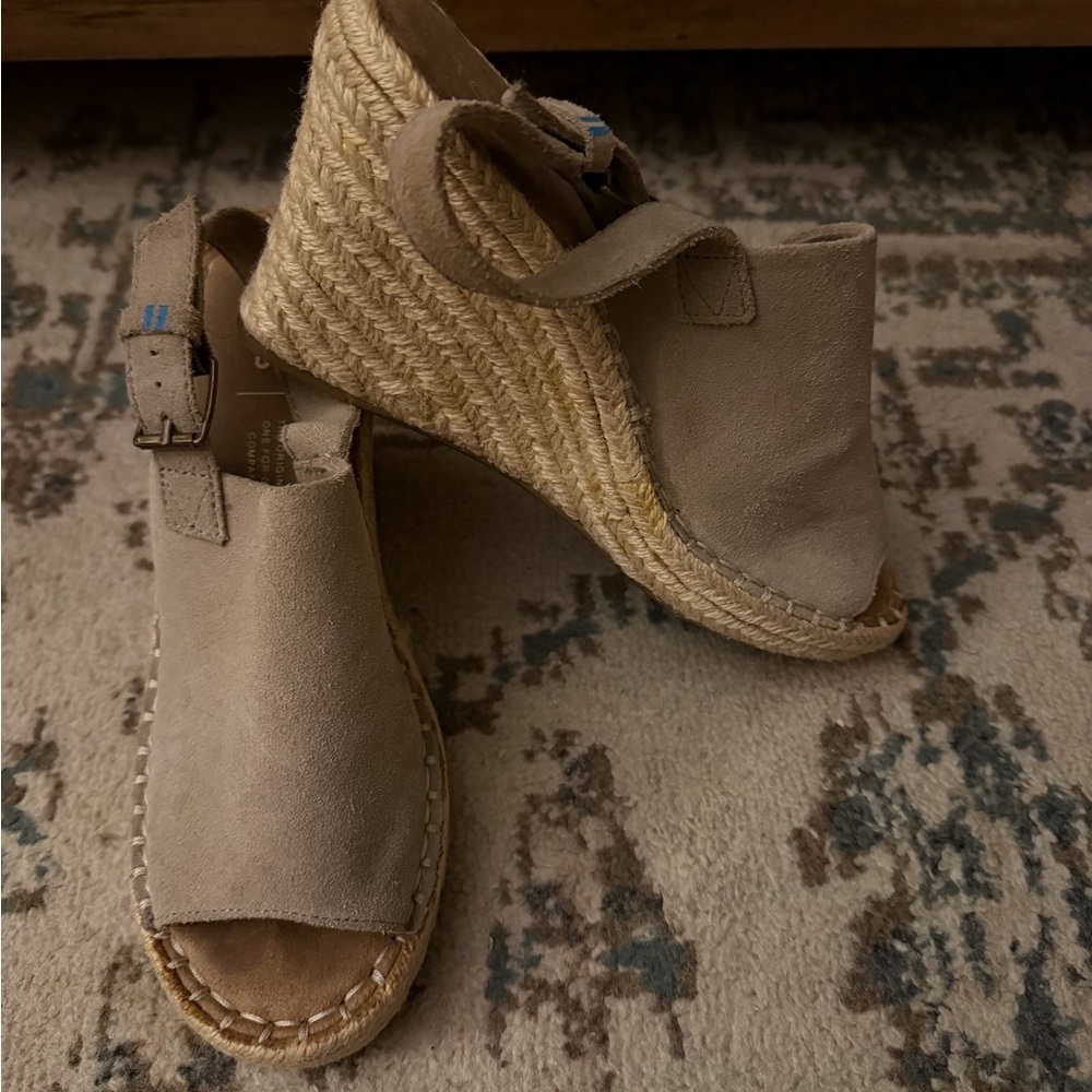 Toms Beige Suede Wedge Sandals